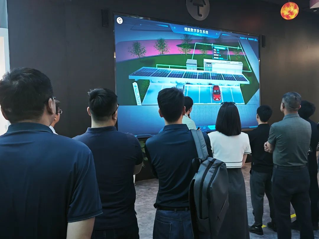 参观4.jpg